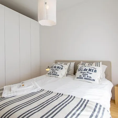 Appartamento Modern & Charming Alges By Gt House *