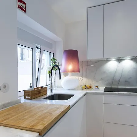 Modern & Charming Alges By Gt House