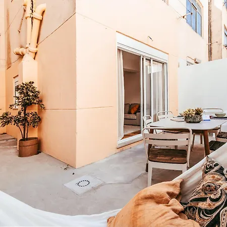 Apartamento Modern & Charming Alges By Gt House *