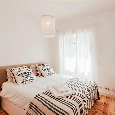 Apartamento Modern & Charming Alges By Gt House *